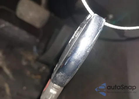 2012 Mercedes-Benz E 350 из США, поврежденный, VIN WDDHF5KBXCA534379